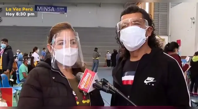 Cachay recibe su segunda dosis acompañado de su esposa [VIDEO]