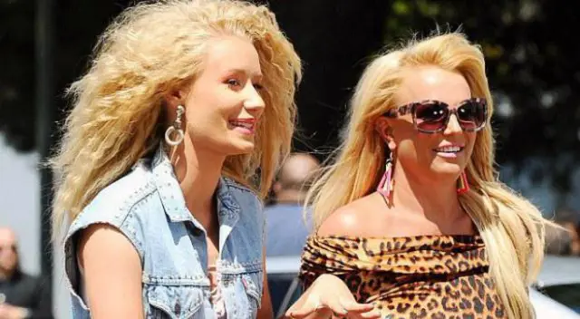 Iggy Azalea dio un revelador testimonio en Twitter sobre cómo fue trabajar con Britney Spears mientras su padre Jamie estaba al mando de su vida. Iggy Azalea dio un revelador testimonio en Twitter sobre cómo fue trabajar con Britney Spears mientras su padre Jamie estaba al mando de su vida.