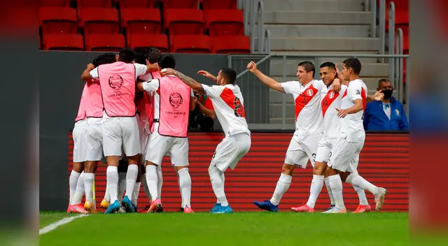 Perú firma su pase a la semifinal.