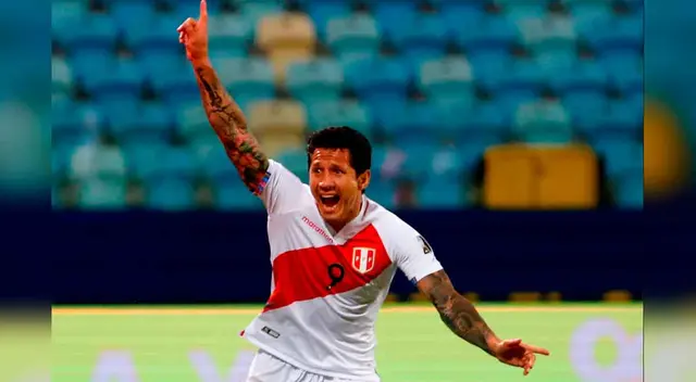 Gianluca Lapadula se tuvo que bajar del podio de los goleadores por fallo de Ostojich.