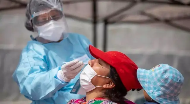 La variante Épsilon tiene capacidad de eludir los anticuerpos de las vacunas. La variante Épsilon tiene capacidad de eludir los anticuerpos de las vacunas.