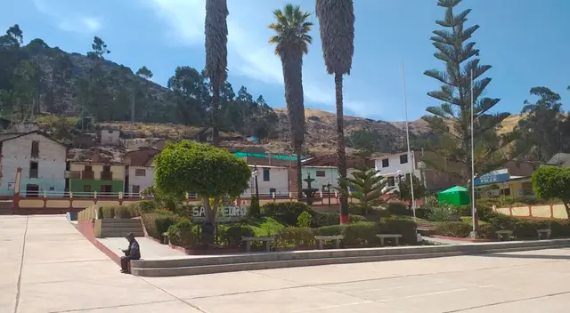 Plazas rurales con Internet beneficiarán a estudiantes de colegios públicos. Plazas rurales con Internet beneficiarán a estudiantes de colegios públicos.