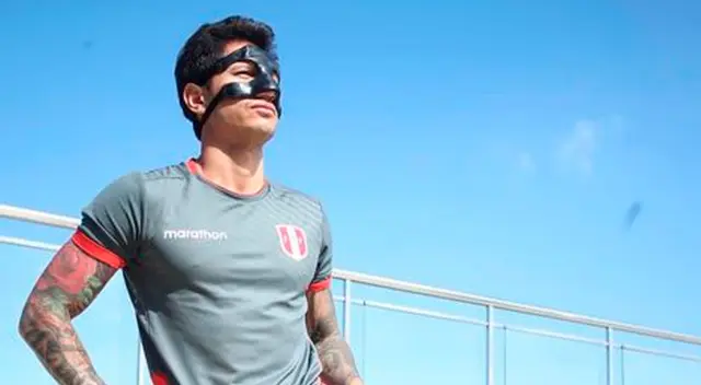 Gianluca Lapadula continuó con su protector nasal para evitar complicaciones. Gianluca Lapadula continuó con su protector nasal para evitar complicaciones.