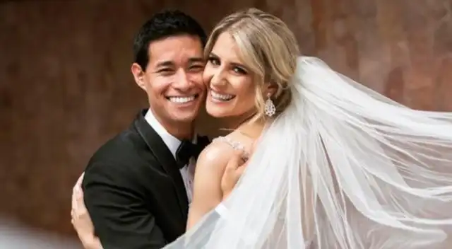 El nuevo coach de La Voz Senior, Tony Succar, dedicó unas emotivas palabras a su esposa Lauren tras cumplir 24 meses de matrimonio.