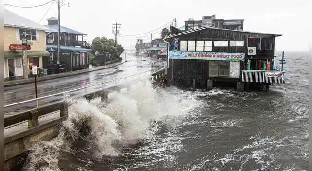 Así fue el paso de Elsa en Cedar Key, Florida.