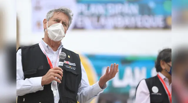 Mandatario visitó Vacunatón en el Parque de la Exposición, Cercado de Lima.