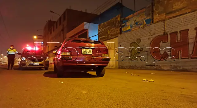 Efectivos policiales se enfrentaron por presunta infidelidad.