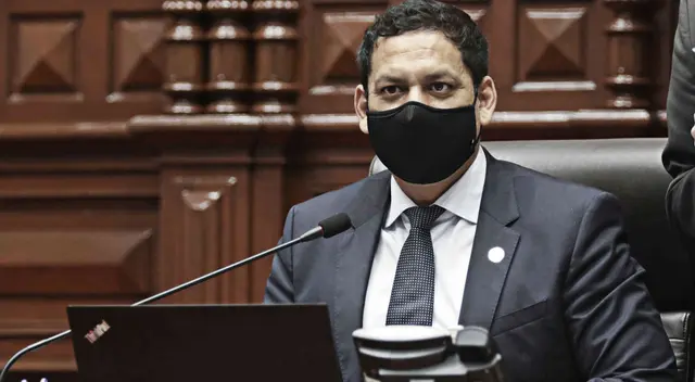 Luis Valdez, presidente de la Comisión Permanente del Congreso insiste en citar a Elvia Barrios y a Pablo Sánchez. Luis Valdez, presidente de la Comisión Permanente del Congreso insiste en citar a Elvia Barrios y a Pablo Sánchez.