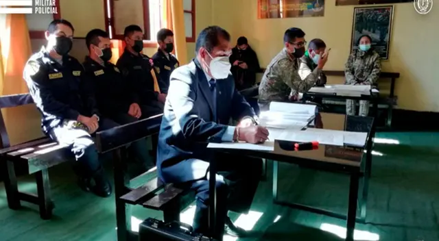 Dictan prisión para cuatro policías de Junín que abandonaron su trabajo para beber licor Dictan prisión para cuatro policías de Junín que abandonaron su trabajo para beber licor