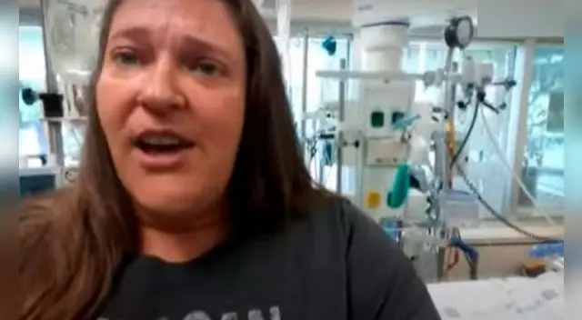 Angela Morris pide a los padres de familia que lleven a sus menores hijos para que los vacunen contra la COVID-19, pues no quiere que ningún otro niño pase lo mismo que su hija. Foto: captura/THV Angela Morris pide a los padres de familia que lleven a sus menores hijos para que los vacunen contra la COVID-19, pues no quiere que ningún otro niño pase lo mismo que su hija. Foto: captura/THV