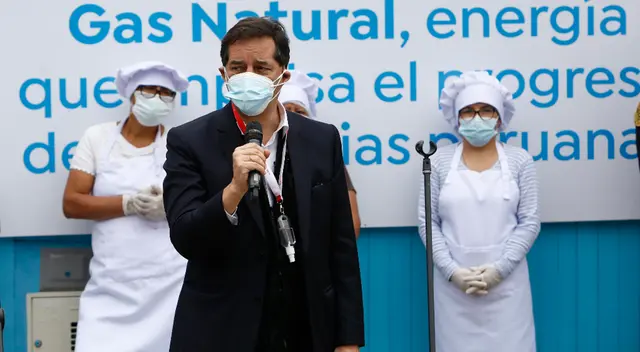 Titular del Minem participó en conferencia de prensa. Titular del Minem participó en conferencia de prensa.