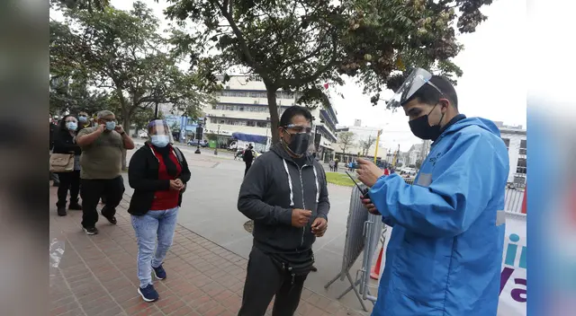 Vacunación masiva se viene dando en 22 puntos de Lima y Callao. Vacunación masiva se viene dando en 22 puntos de Lima y Callao.