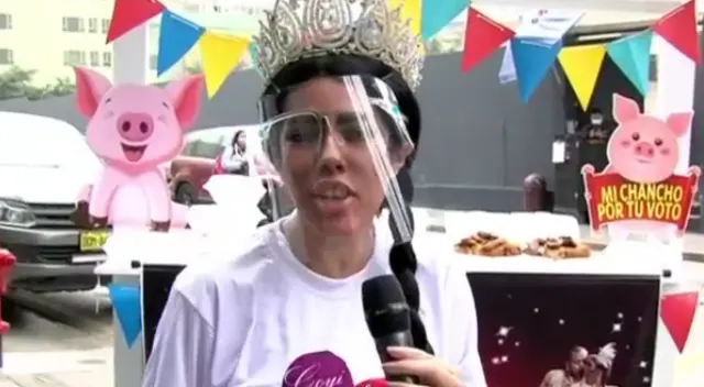 La Pánfila salió fuera de las instalaciones de América Televisión para pedir que voten por ella y así evitar ser eliminada del programa de Gisela Valcárcel. La Pánfila salió fuera de las instalaciones de América Televisión para pedir que voten por ella y así evitar ser eliminada del programa de Gisela Valcárcel.