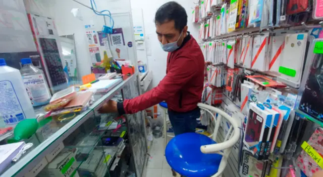 Dueño de local queda afectado, económicamente, tras asalto.