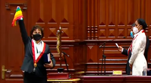 Susel Paredes juramentó como Congresita del periodo 2021-2026 Susel Paredes juramentó como Congresita del periodo 2021-2026