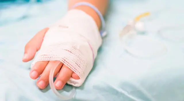 El niño no tenía factores de riesgo y entró al hospital con un cuadro de neumonía grave.