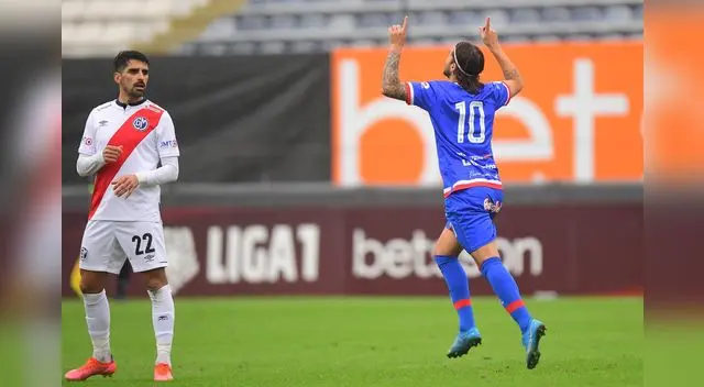 Felipe Rodríguez anotó en la derrota con Municipal , pero está triste por la muerte de compañeros del fútbol.