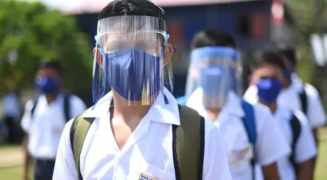 Más de 33.000 instituciones educativas regresarán a clases semipresenciales