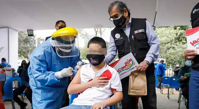 Conoce AQUÍ cómo se desarrollara la vacunación contra la COVID-19 en los adolescentes de 12 años Conoce AQUÍ cómo se desarrollara la vacunación contra la COVID-19 en los adolescentes de 12 años