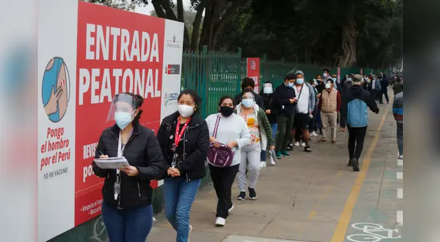 Personas asistentes a sus vacunatorios. Personas asistentes a sus vacunatorios.