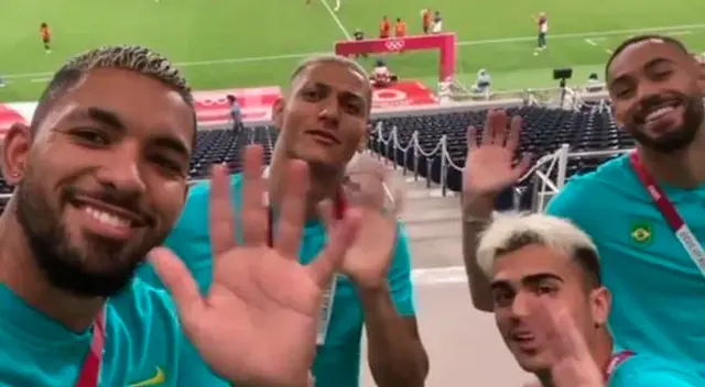 Cuatro jugadores de la Canarinha festejaron la eliminación de Argentina.