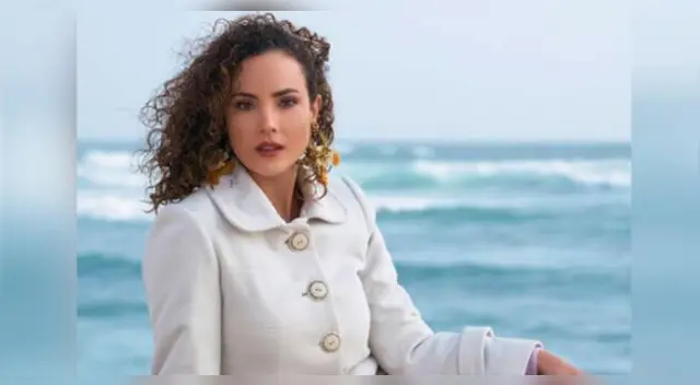 Connie Chaparro y vestido de gasa