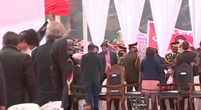 El pueblo ayacuchano exigió poder visualizar la juramentación de Pedro Castillo .