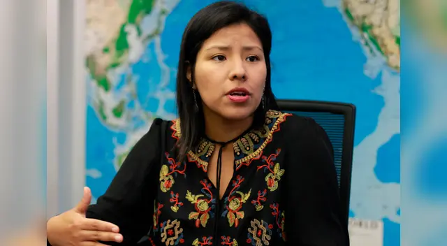 Indira Huilca estalló contra usuaria que criticó el traje de Castillo. Indira Huilca estalló contra usuaria que criticó el traje de Castillo.