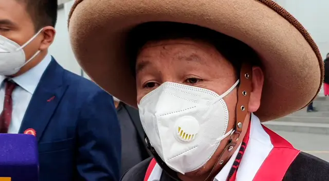 Guido Bellido juramentó como primer ministro de Estado este último 29 de julio, en Pampa de la Quinua. Guido Bellido juramentó como primer ministro de Estado este último 29 de julio, en Pampa de la Quinua.