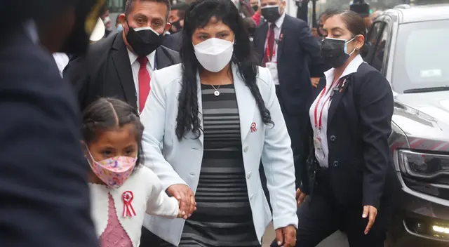 La esposa y primera dama de la nación refirió que no tienen apuro para ocupar el Palacio de Gobierno.