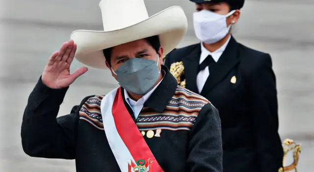 Pedro Castillo sería vacunado con la dosis Sinopharm, según el ministro de Salud Hernando Cevallos.