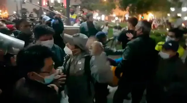 Simpatizantes se encontraron en el Cercado de Lima.