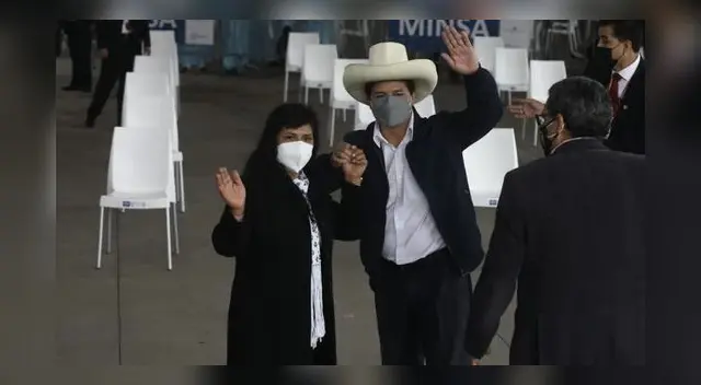 El mandatario sostuvo que su Gobierno continuará con los Vacutanoes en las distintas regiones del país. El mandatario sostuvo que su Gobierno continuará con los Vacutanoes en las distintas regiones del país.