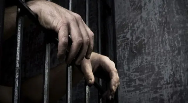 Condenan a 30 años de cárcel a Luis Enrique Castro Cervantes por asaltar con armas un local comercial Condenan a 30 años de cárcel a Luis Enrique Castro Cervantes por asaltar con armas un local comercial