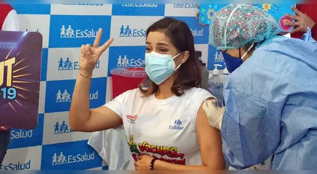 Melania Urbina predica con el ejemplo y se vacuna contra el coronavirus. Melania Urbina predica con el ejemplo y se vacuna contra el coronavirus.