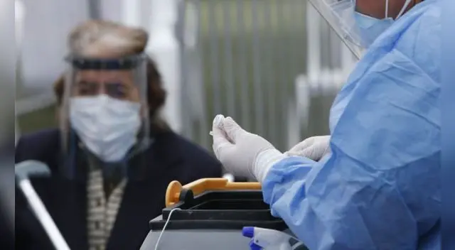 Más de 900.000 adultos mayores no se aplicaron ninguna vacuna contra la COVID-19