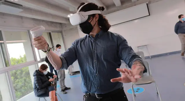 La educación a distancia ya es realidad gracias a nueva tecnología. La educación a distancia ya es realidad gracias a nueva tecnología.