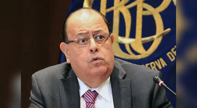 Julio Velarde aceptó quedarse como presidente del Banco Central de Reserva.