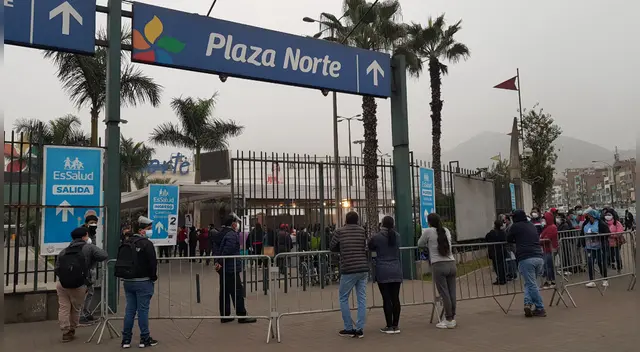 Vacunatorio de Plaza Norte no tuvo vacunas ayer.