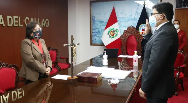 Jueces tomaron juramento ante la presidenta de la Corte Superior de Justicia del Callao Jueces tomaron juramento ante la presidenta de la Corte Superior de Justicia del Callao