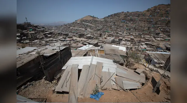 Pobreza se podría eliminar si no hubiera tantos corruptos en el país.