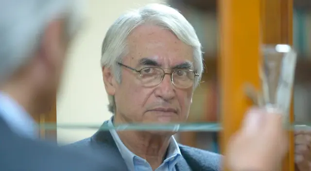 Héctor Béjar tendrá que acudir al Pleno del Congreso, según menciona el documento en su contra. Héctor Béjar tendrá que acudir al Pleno del Congreso, según menciona el documento en su contra.