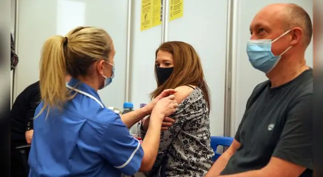 Israel, Reino Unido y Emiratos Árabes son los países que han vacunado a mayor parte de su población. Foto: AFP