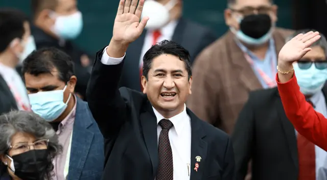 Vladimir Cerrón, exgobernador de Junín acusado del delito de negociación en agravio del Estado Vladimir Cerrón, exgobernador de Junín acusado del delito de negociación en agravio del Estado