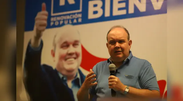Excandidato presidencial dio conferencia de prensa hoy.