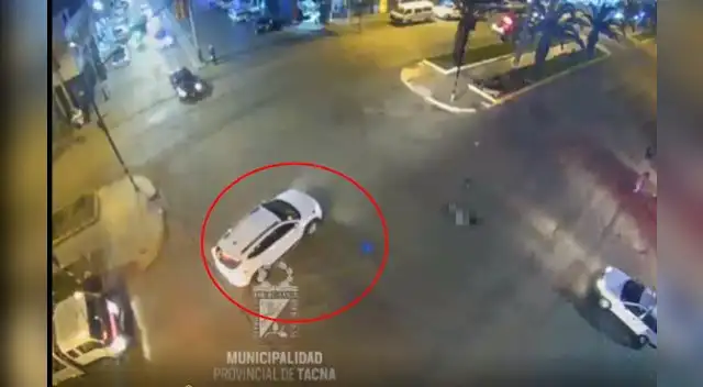 Director del hospital Hipólito Unanue, iba en su camioneta, cuando arrolló a mujer. Director del hospital Hipólito Unanue, iba en su camioneta, cuando arrolló a mujer.
