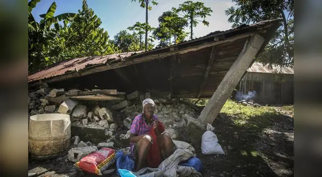 La tormenta ha causado fuertes lluvias y algunos deslizamientos de tierra por lo que se ha complicado más la situación para el país caribeño.
