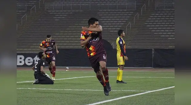 Chankas se paseó con Chavelines lider de la Liga 2 Chankas se paseó con Chavelines lider de la Liga 2