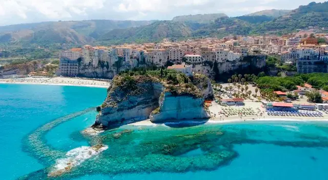 Conoce la razón por la cual Calabria paga a los jóvenes por vivir allí. Conoce la razón por la cual Calabria paga a los jóvenes por vivir allí.