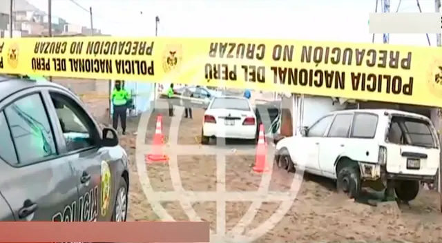 Peritos de criminalistica encontraron 15 casquillos de bala en el automóvil donde se encontraban las víctimas Peritos de criminalistica encontraron 15 casquillos de bala en el automóvil donde se encontraban las víctimas